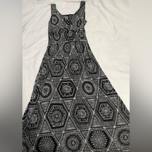 Floor length Suzie In The City M dress